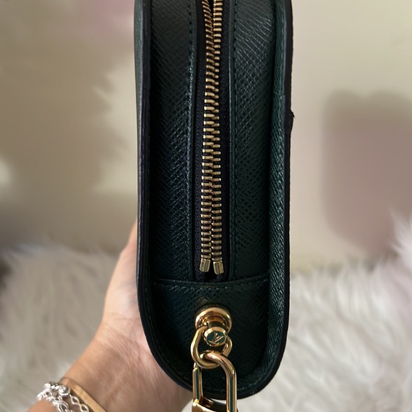 Louis Vuitton Orsay Green Taiga - Picture 16 of 17